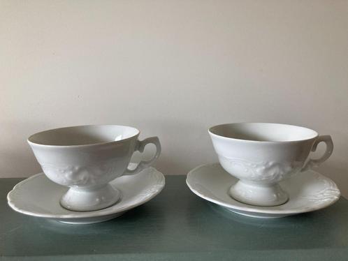 Zes brocante witte kop en schotels op voet - Wawel Polen, Antiek en Kunst, Curiosa en Brocante, Ophalen of Verzenden