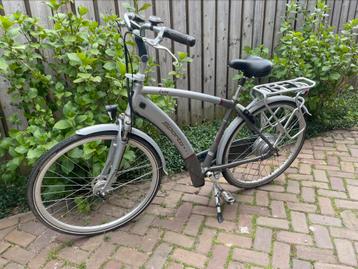 Nette elektrische Sparta fiets (laad niet op) beschikbaar voor biedingen