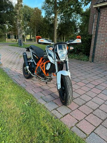 KTM Duke 690 |NIEUW STAAT| beschikbaar voor biedingen