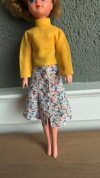 Vintage rok quantas australia airlines barbie Sindy, Ophalen of Verzenden, Zo goed als nieuw, Pop