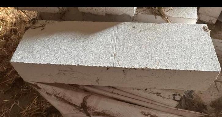 Cellenbeton / Wupor blokken - 50 hele + reststukken, Doe-het-zelf en Verbouw, Metselstenen, Gebruikt, Beton, Ophalen of Verzenden