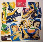 LP - Level 42 - A physical presence, Ophalen of Verzenden, 1980 tot 2000, Zo goed als nieuw, 12 inch