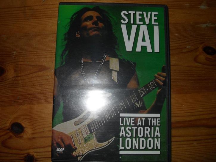 2 DVD SET STEVE VAI-LIVE AT THE ASTORIA LONDON., Cd's en Dvd's, Dvd's | Muziek en Concerten, Zo goed als nieuw, Muziek en Concerten