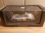 F1 mercedes benz W196 Juan Miguel fangio gp italy 1954, Hobby en Vrije tijd, Modelauto's | 1:43, Ophalen of Verzenden, Zo goed als nieuw