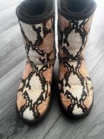 UGG Snowboots met slangenprint, Kleding | Dames, Schoenen, Ophalen of Verzenden, Zo goed als nieuw, Bruin, Snowboots