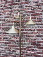 vintage vloerlamp messing melkglas jaren 70/80, Huis en Inrichting, Lampen | Vloerlampen, Lisa, Wijk 6, Vintage, Second chance