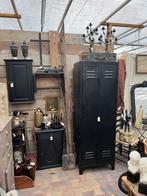 Oude locker kast zwart vintage,landelijk,stoer,sober, Ophalen, X, X, X