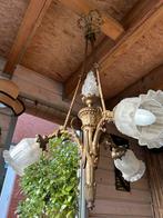 Antieke bronzen hanglamp met glazen kappen, Ophalen of Verzenden, Gebruikt, Glas