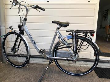 Te koop: Gazelle Orange Pure Damesfiets – Grijs (Leiden) beschikbaar voor biedingen