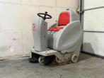 Comac Opzit veegmachine 2007 [ NIEUWE ACCU] (bj 2007)