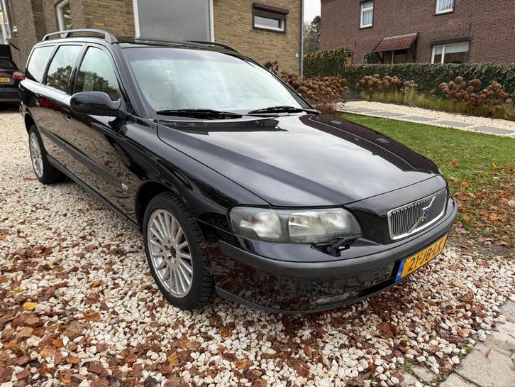 Volvo V70 2.4 T AWD Handbak Nwe Distributie&APK., Auto's, Volvo, Bedrijf, Te koop, V70, 4x4, ABS, Airbags, Airconditioning, Boordcomputer