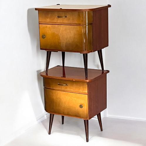 Vintage nachtkastjes | vintage nightstand | mid century, Huis en Inrichting, Slaapkamer | Nachtkastjes, Gebruikt, Hout, Ophalen