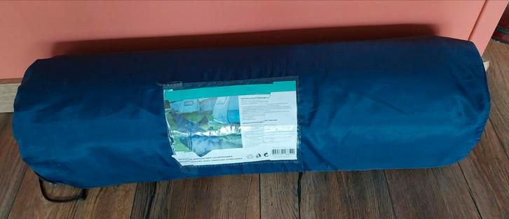 Zelfopblaasbaar Slaapmatje - Ideaal voor Camping!, Caravans en Kamperen, Luchtbedden, Zo goed als nieuw, 1-persoons, Ophalen