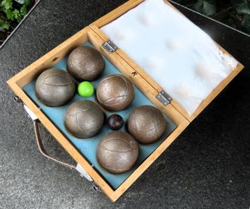 Jeu de Boules ballen in kistje beschikbaar voor biedingen