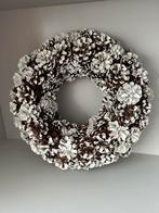 Krans van dennenappels, Ophalen of Verzenden, Zo goed als nieuw