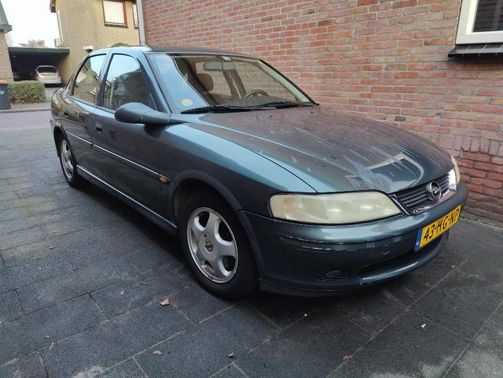 Opel Vectra 1.6 I 16V SDN 2001 Groen, Auto's, Opel, Particulier, Vectra, Airconditioning, Centrale vergrendeling, Elektrische buitenspiegels