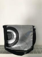 vintage schoudertas met lange riem, Ophalen of Verzenden, Zo goed als nieuw