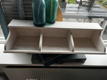 Gruttersbak, Wandplank, vakkenkast, schap beschikbaar voor biedingen