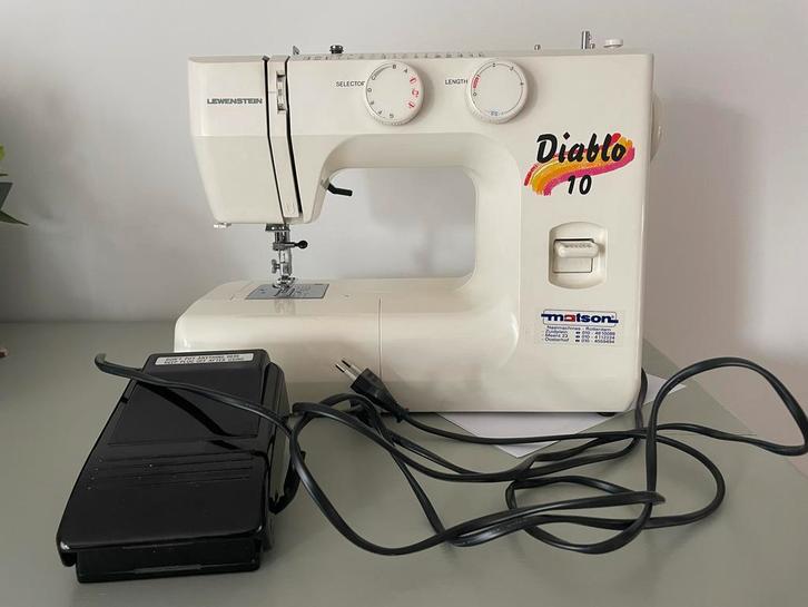 Lewenstein Diablo 10 Naaimachine, Hobby en Vrije tijd, Naaimachines en Toebehoren, Gebruikt, Naaimachine, Lewenstein, Ophalen of Verzenden