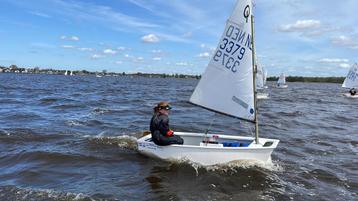 Wedstrijdklare Van Wettum Optimist NED3379 met veel extra’s! beschikbaar voor biedingen