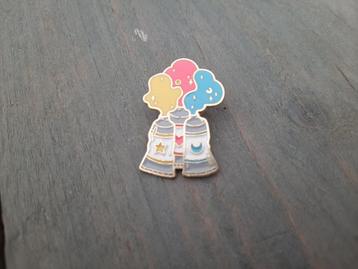 1 pin van 3 verftubes met gele/roze en blauw verf te koop beschikbaar voor biedingen