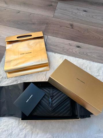 Yves saint Laurent crossbody bag black on black beschikbaar voor biedingen