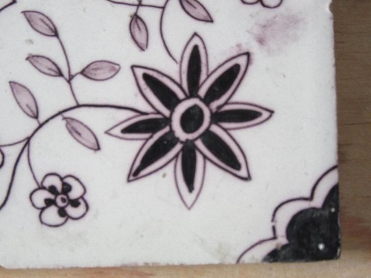 5x antiek wandtegel vierpas mangaan tableau bloemenornament, Antiek en Kunst, Antiek | Wandborden en Tegels, Verzenden