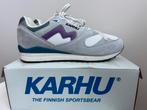 Te koop nieuwe Karhu Synchron Classic maat 44, Kleding | Heren, Schoenen, Postlaan 3, Nieuw, Ophalen of Verzenden, 123@home.nl