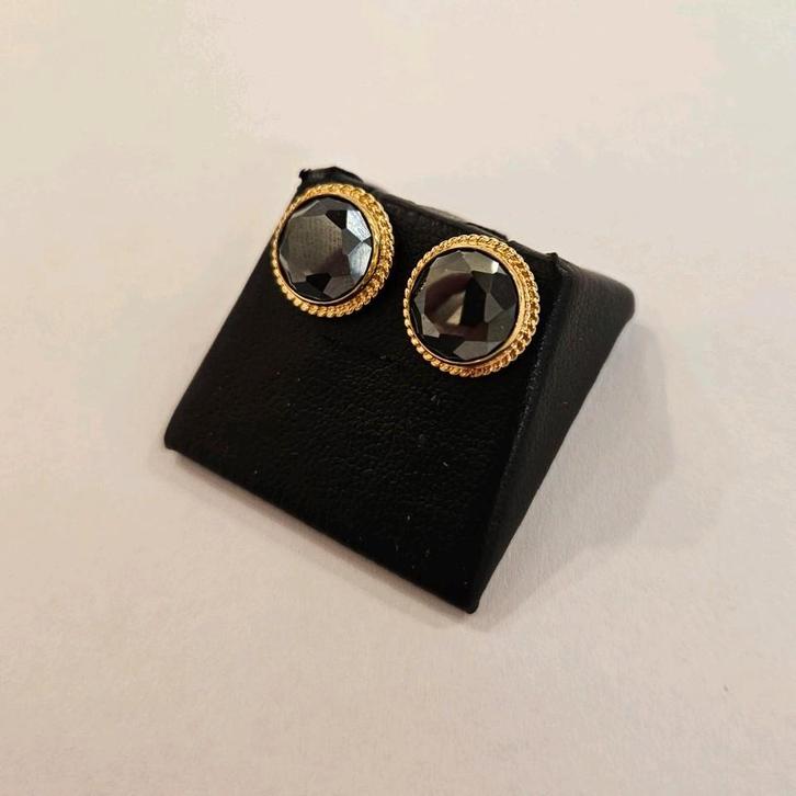 Vintage 14 karaats gouden oorstekers met Hematiet geelgoud, Sieraden, Tassen en Uiterlijk, Oorbellen, Zo goed als nieuw, Knopjes of Stekers