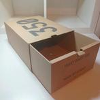 Lege doos adidas yeezy boost 350, Doe-het-zelf en Verbouw, Kratten en Dozen, Ophalen of Verzenden, Zo goed als nieuw, Doos, Minder dan 35 cm