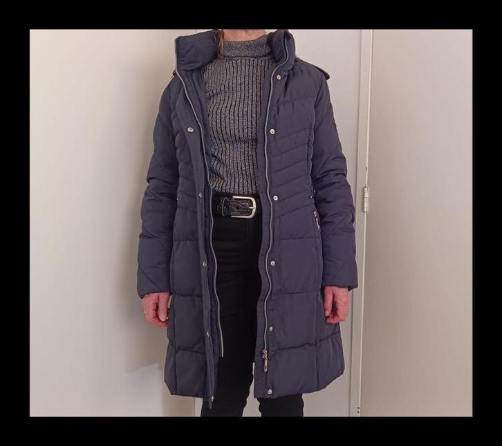 Winterjas van District Outerwear, Kleding | Dames, Jassen | Winter, Zo goed als nieuw, Maat 38/40 (M), Blauw, Ophalen of Verzenden