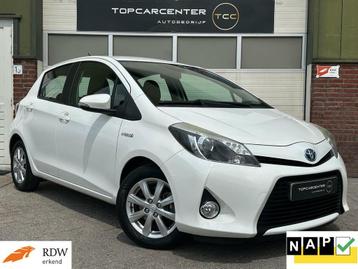 Toyota Yaris 1.5 Full Hybrid Aspir/AIRCO/AUT/BLUETH/APK/NAP beschikbaar voor biedingen