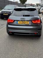 Audi A1 1.2 Tfsi 63KW 2013 Grijs, Auto's, Voorwielaandrijving, A1, 4 cilinders, 4 stoelen
