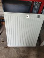 Radiator - 70x60 cm, Doe-het-zelf en Verbouw, Verwarming en Radiatoren, 30 tot 80 cm, Gebruikt, Radiator, Minder dan 60 cm