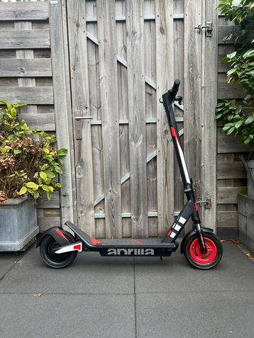 Aprilia ESR2 Elektrische Step beschikbaar voor biedingen
