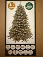 Triumph Tree Kunstkerstboom Romagne Blauw 230cm 400 LED, Diversen, Kerst, Verzenden, Nieuw