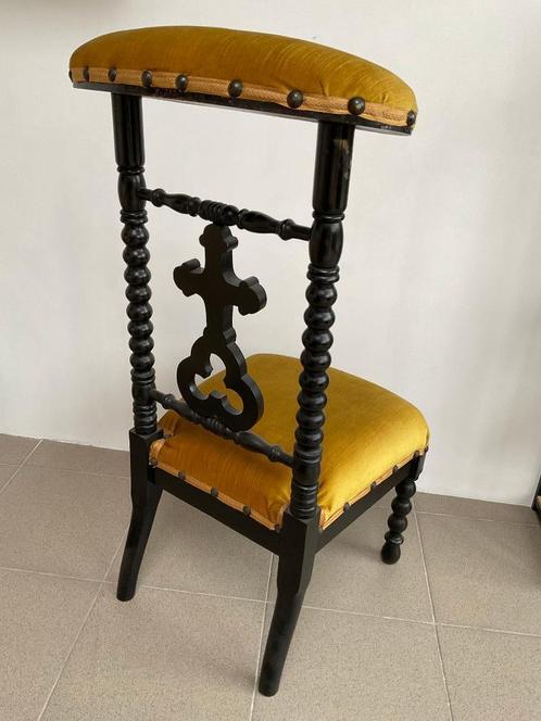Zeer Mooi antiek stoeltje in zeer goede staat  af te halen i, Huis en Inrichting, Stoelen, Zo goed als nieuw, Eén, Hout, Stof