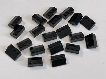 Partij 20x nieuwe 2x3 zwarte Lego dakpannen beschikbaar voor biedingen