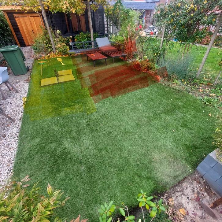 Valdempende tegels & Kunstgras, Tuin en Terras, Gras en Kunstgras, Gebruikt, 10 tot 20 m², Ophalen