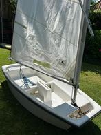 Optimist wit, Watersport en Boten, Zeilen en Zeiltoebehoren, Gebruikt, Minder dan 15 m², Overige typen, Ophalen