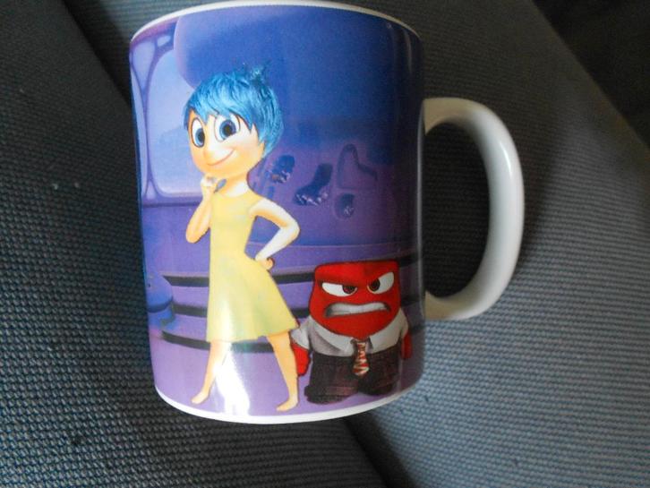 Inside out beker, Huis en Inrichting, Keuken | Servies, Gebruikt, Overige typen, Overige stijlen, Porselein, Ophalen