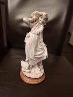A. Beleari Beeldje Meisje met eendjes, Ophalen of Verzenden