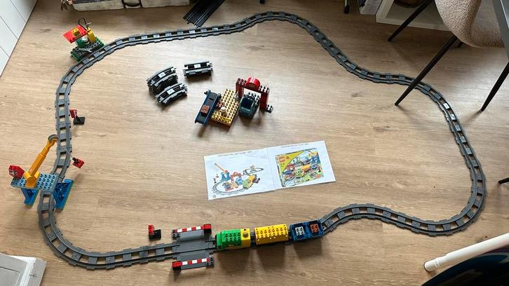 Duplo trein set 5609, Kinderen en Baby's, Speelgoed | Duplo en Lego, Gebruikt, Duplo, Complete set, Ophalen of Verzenden