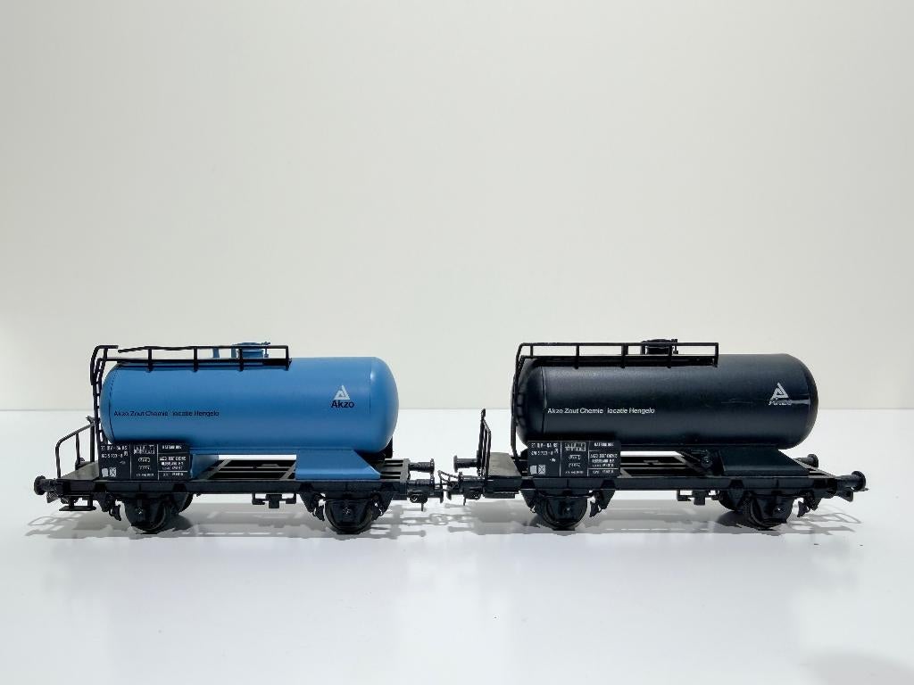 LILIPUT: set van 2 RIV- NS ketelwagons voor H0-spoor, Hobby en Vrije tijd, Ophalen, Gebruikt, Gelijkstroom, Analoog