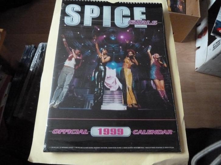 Spice Girls foto calender 1999, Verzamelen, Muziek, Artiesten en Beroemdheden, Nieuw, Foto of Kaart, Ophalen of Verzenden