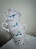 4x Vintage melkwit opaalglas kopjes van Arcopal Veronica, Huis en Inrichting, Keuken | Servies, Ophalen of Verzenden, Overige stijlen