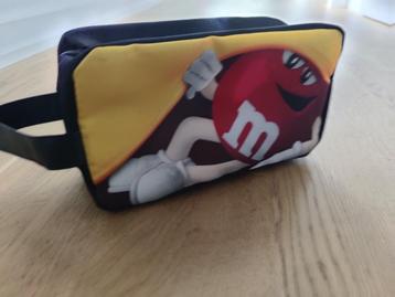 NIEUW. M&M toilettas / etui beschikbaar voor biedingen