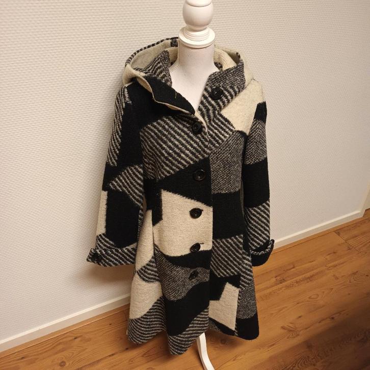 BEAUMONT - Prachtige winterjas/mantel, maat 40-42., Kleding | Dames, Jassen | Winter, Zo goed als nieuw, Maat 42/44 (L), Zwart