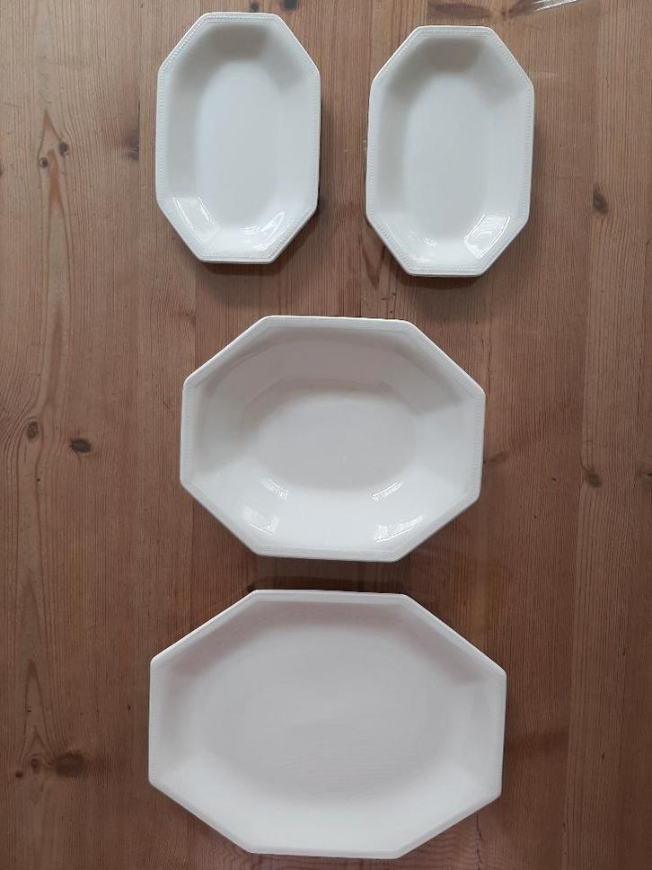 JOHNSON BROTHERS , HERITAGE -  4 SCHALEN, Huis en Inrichting, Keuken | Servies, Zo goed als nieuw, Schaal of Schalen, Effen, Keramiek