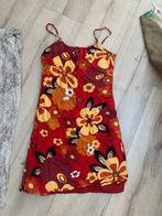 Vintage zomerjurk rood met bloemenprint, Kleding | Dames, Ophalen of Verzenden, Gedragen, Rood, Boven de knie